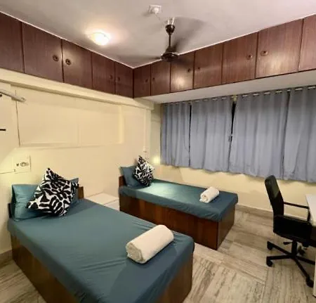 Hostel Locomo Mini - 9 Mins From Airport Mumbai