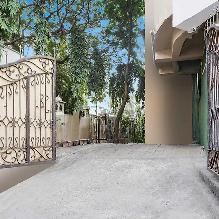 O Andheri Near Western Express Highway 3*