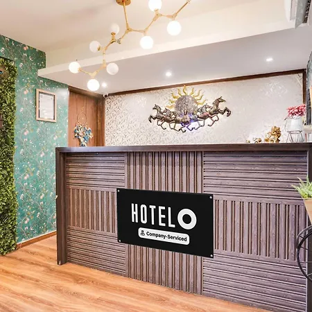 Hotel O Andheri Near Western Express Highway