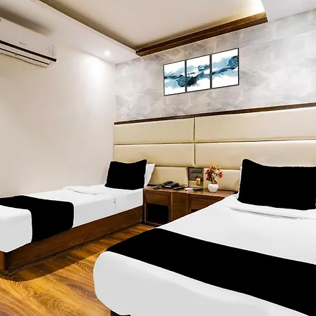 O Andheri Near Western Express Highway 3* Mumbai