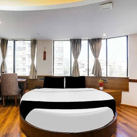 Hotel O Andheri Near Western Express Highway 3*