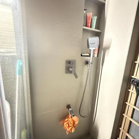 Private Ensuite In Modern *