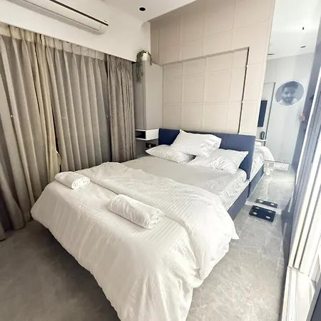 Private Ensuite In Modern Mumbai