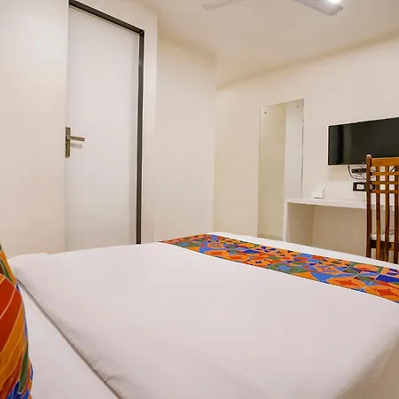 Fabhotel Golden Star Mumbai