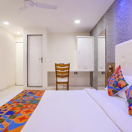 Fabhotel Golden Star Hotel 3*