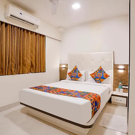 Hotel Fabhotel Golden Star 3*