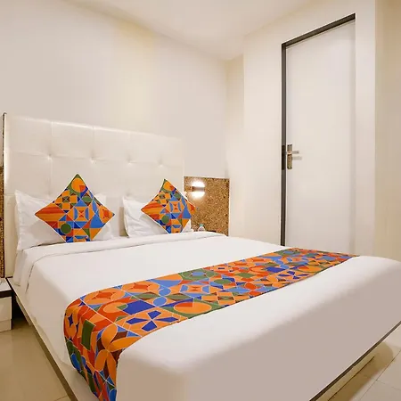 Fabhotel Golden Star Hotel