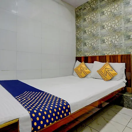 Hotel Hotel O Gulzar Masjid Bunder Railway Station 3*