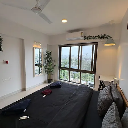 Lively 2bhk Apartment Mumbai