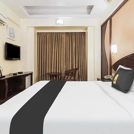 Townhouse Oak Shubhangan Near Juhu Hotel 4*
