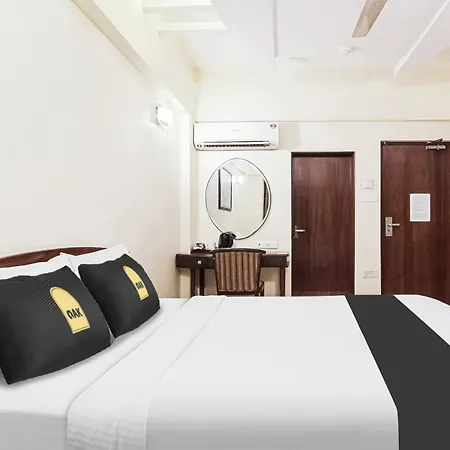 Townhouse Oak Shubhangan Near Juhu 4*