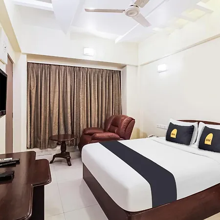 Hotel Townhouse Oak Shubhangan Near Juhu 4*