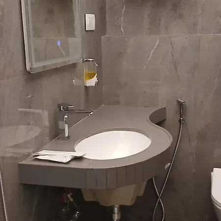Shine Hospitality Premium 3* Mumbai