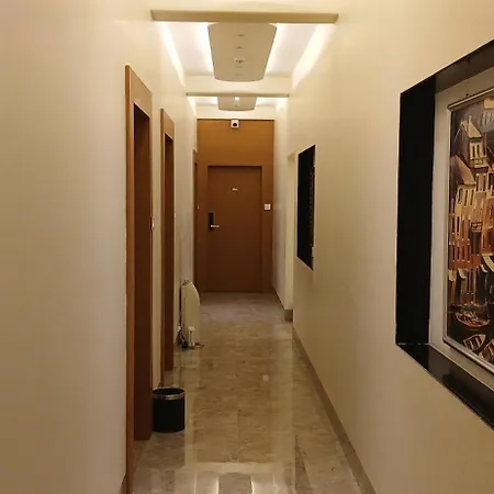 Shine Hospitality Premium Hotel Mumbai