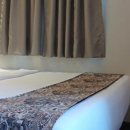Shine Hospitality Premium Hotel Mumbai