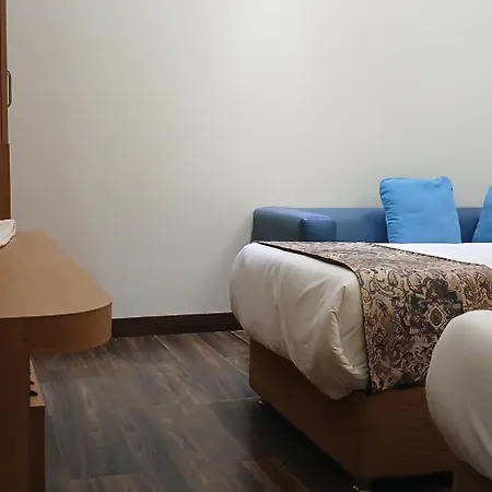 Shine Hospitality Premium Hotel 3*