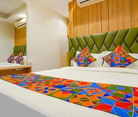 Hotel New Deepak Mumbai