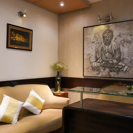 Hotel Club Emerald