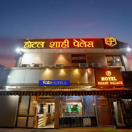 Fabhotel Shahi Palace *