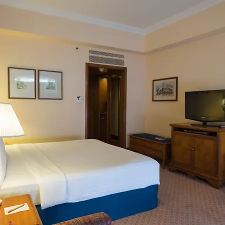 Trident Nariman Point Hotel Mumbai