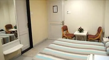 Airlines International Hotel 2*