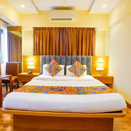 Fabhotel Ratna Mahal Hotel