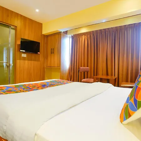 Fabhotel Ratna Mahal