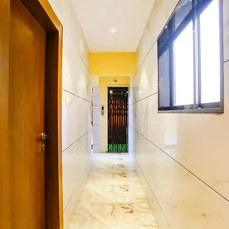 Hotel Fabhotel Ratna Mahal 3*
