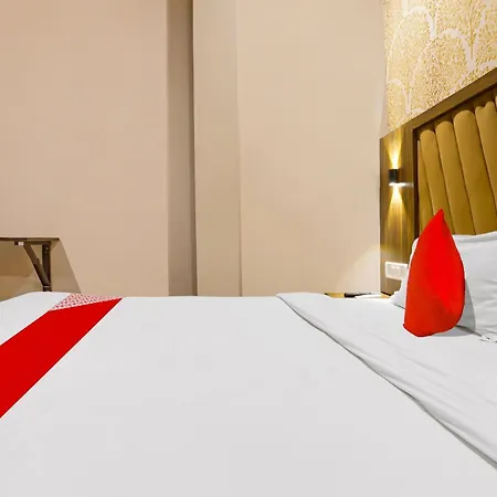 Hotel Super O Andheri East 3*