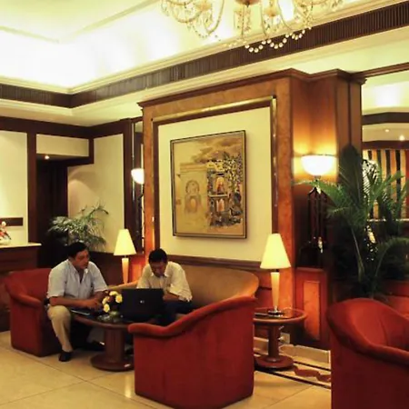Fariyas , Colaba Hotel 4*