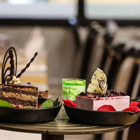 Fariyas , Colaba 4* Mumbai