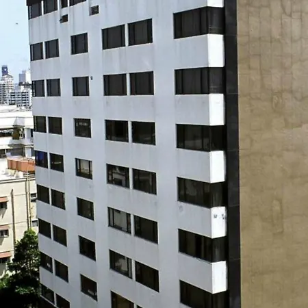 Fariyas , Colaba Hotel 4*