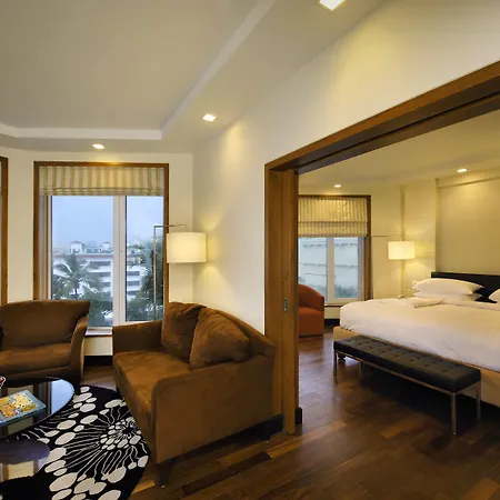 Novotel Juhu 5*