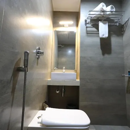 Hotel The Azure