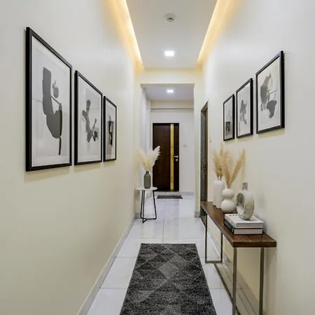 Via Sumit Palace Hotel 3*