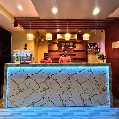 Hotel Ashraya International