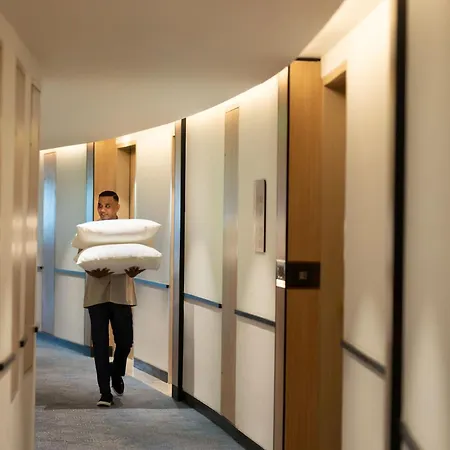 Hilton Garden International Airport Hotel Mumbai
