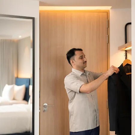Hilton Garden International Airport Hotel