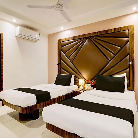 Collection O Chhatrapati Shivaji Maharaj Metro Station Hotel Mumbai