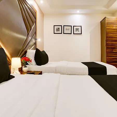 Collection O Chhatrapati Shivaji Maharaj Metro Station Hotel 3*