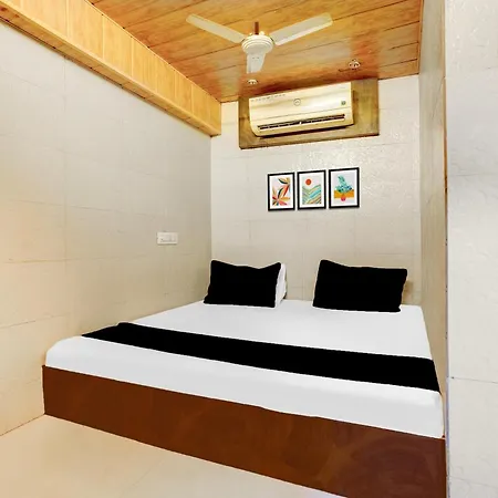 Collection O Ambedkar Chowk Ulhasnagar Hotel 3*