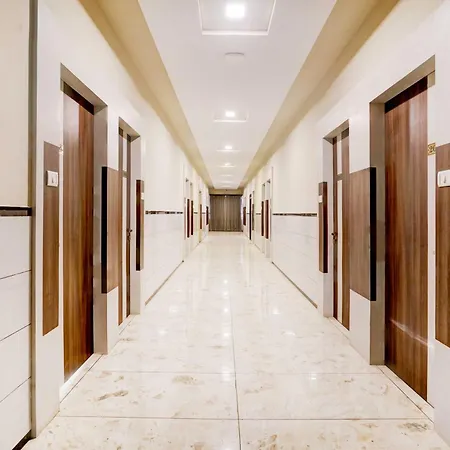 Collection O Mumbai-ahmedabad Highway Hotel Mumbai