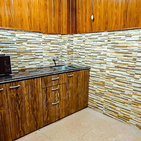 Apartment Tim Santacruz Airport Mumbai