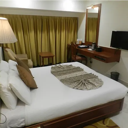 Regenta Place The Emerald Hotel 4*