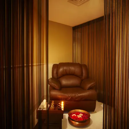 Hotel Regenta Place The Emerald Mumbai