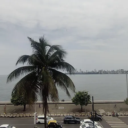Marine Plaza