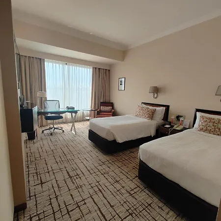 Marine Plaza Hotel