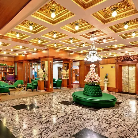 The Ambassador, Marine Drive, 4* Mumbai