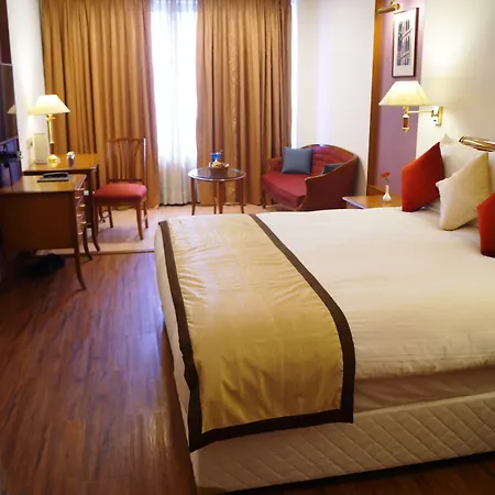 The Ambassador, Marine Drive, Hotel