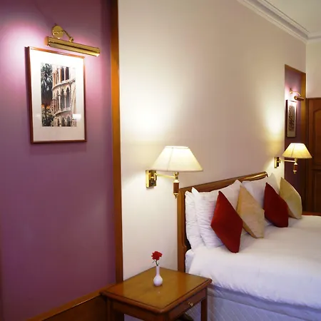 The Ambassador, Marine Drive, Hotel Mumbai